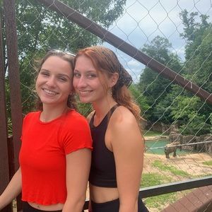 Meet your Posher, Nika